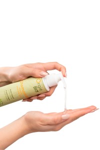 Gel intimo biologico a base acqua con camomilla 2