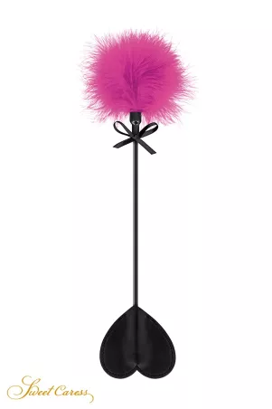 Tappetino a cuore con pompon fucsia