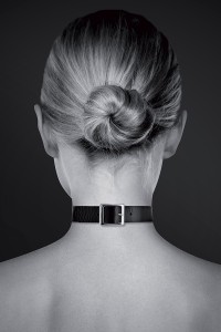 Fetisch-Halskette mit Ring 2